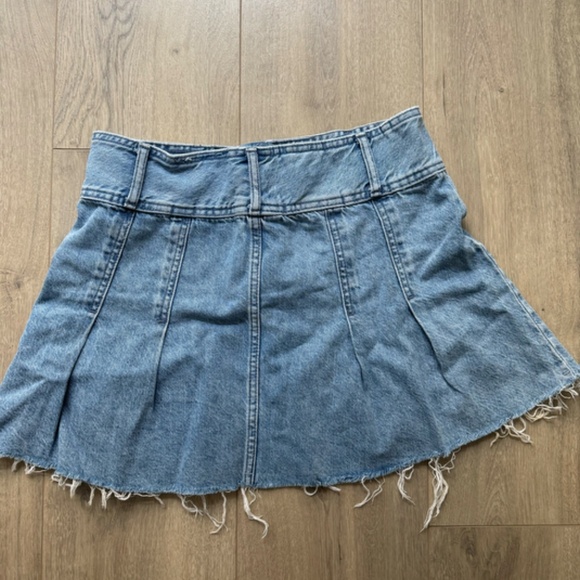 Y2K Denim Mini Skirt - Picture 2 of 2